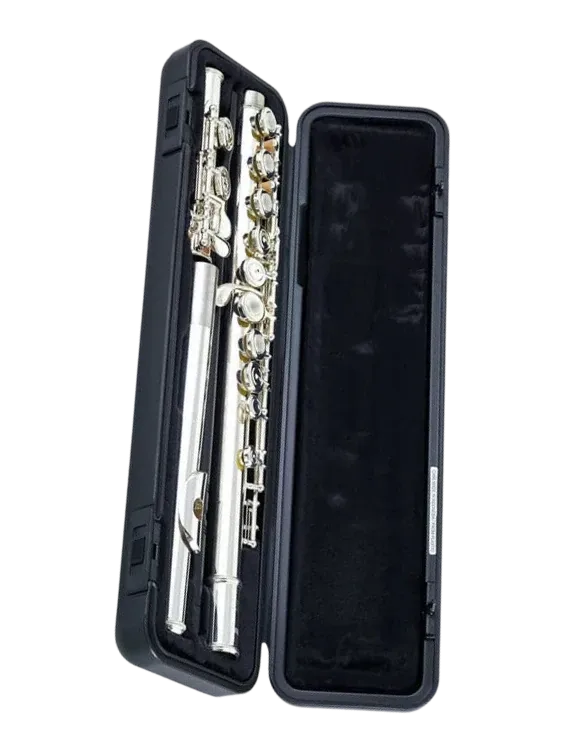 Photo of the Yamaha YFL-272 SL flute