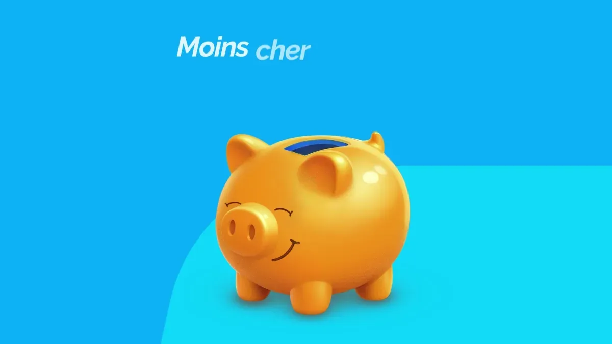 Rendu 3D Krefel : tirelire cochon orange souriante sur fond bleu, sous le mot « Moins cher »