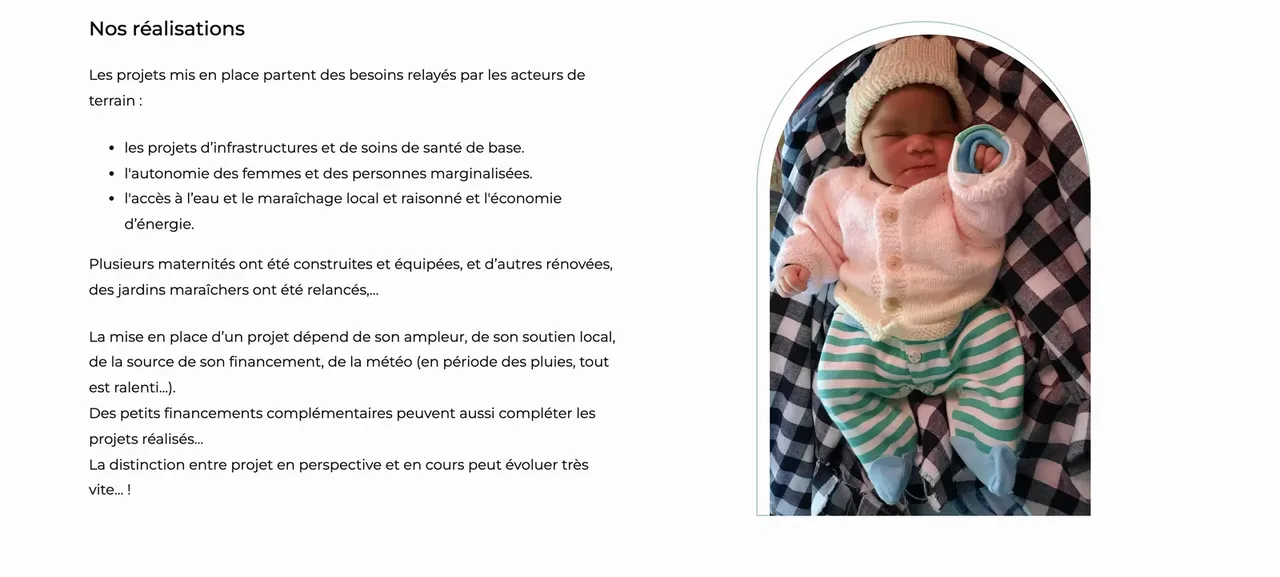 Section « Nos réalisations » du site Casa for Life : liste des projets de santé, d'eau et de maraîchage, photo de bébé en arche