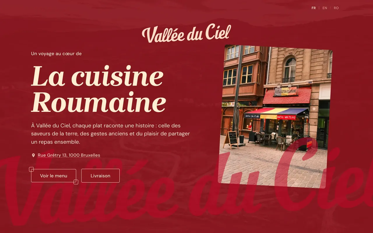Accueil du site Vallée du Ciel sur ordinateur : titre « La cuisine roumaine », adresse rue Grétry et photo de la terrasse